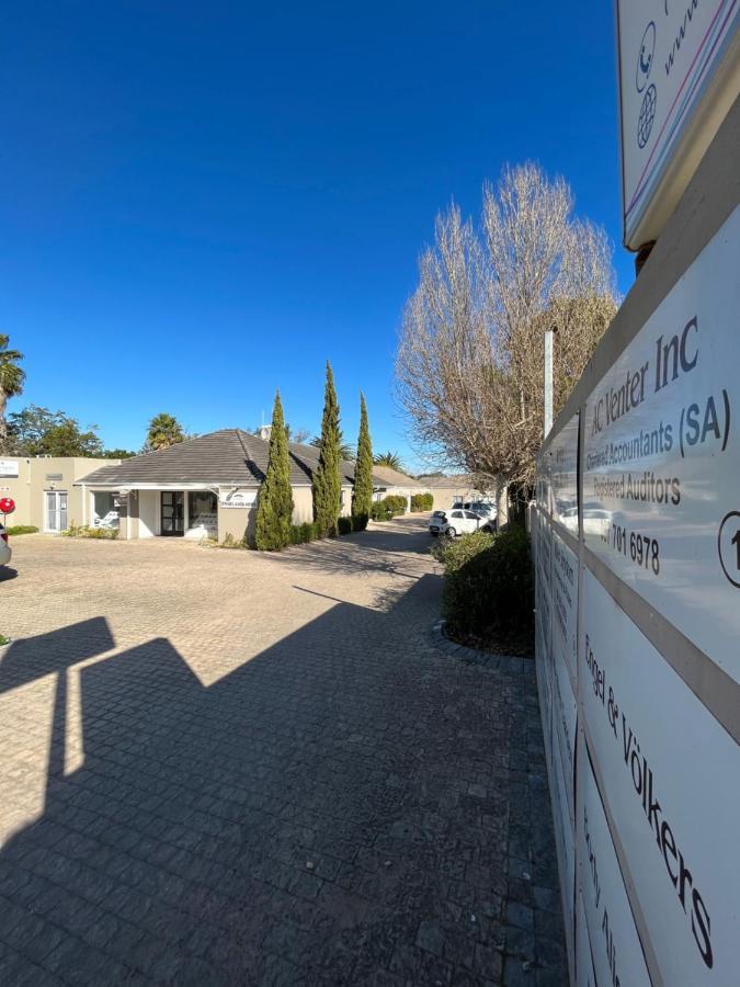 Somerset West Garden Apartments 1 Luaran gambar