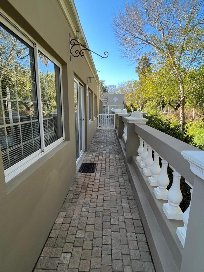 Somerset West Garden Apartments 1 Luaran gambar