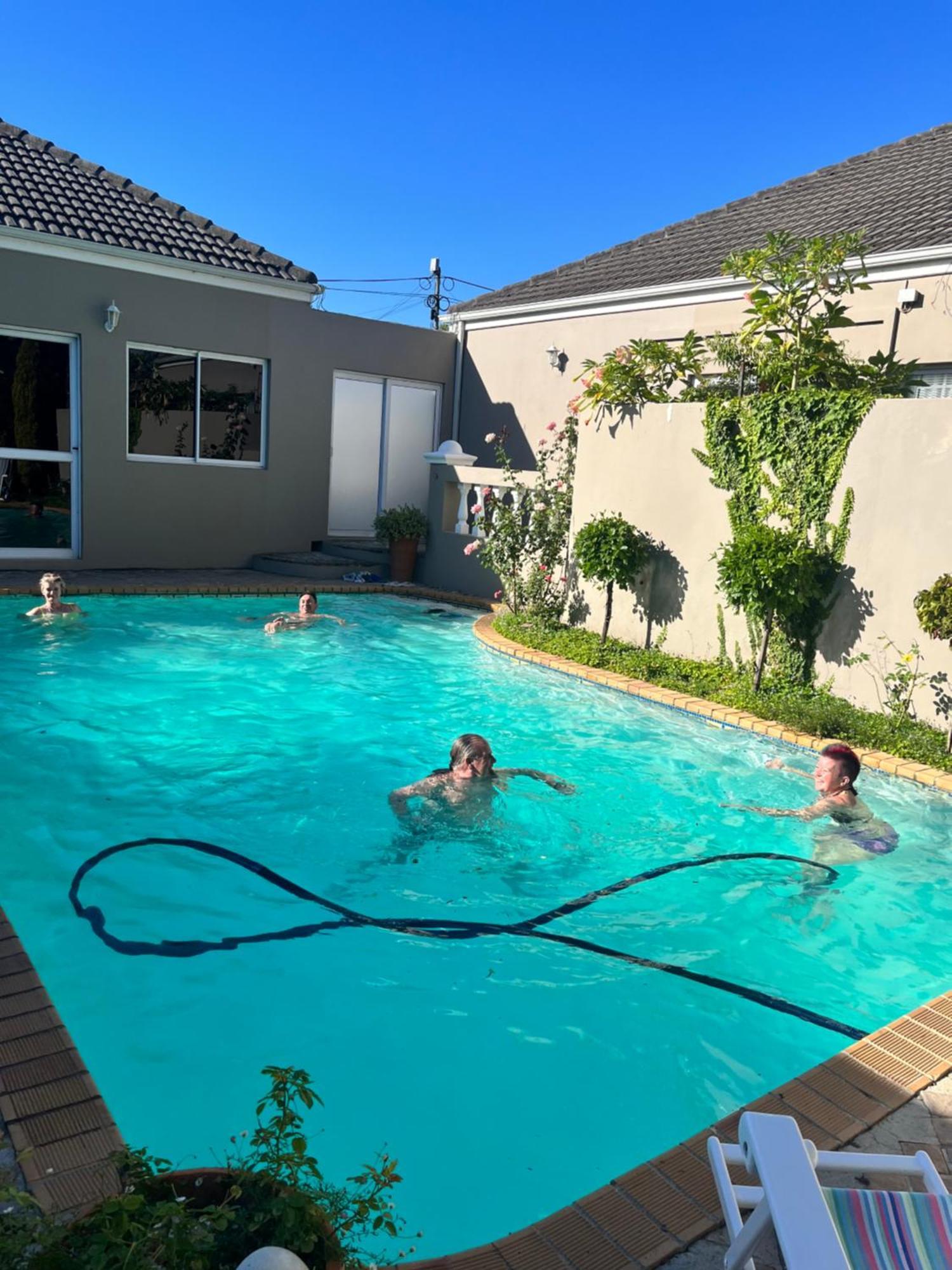 Somerset West Garden Apartments 1 Luaran gambar
